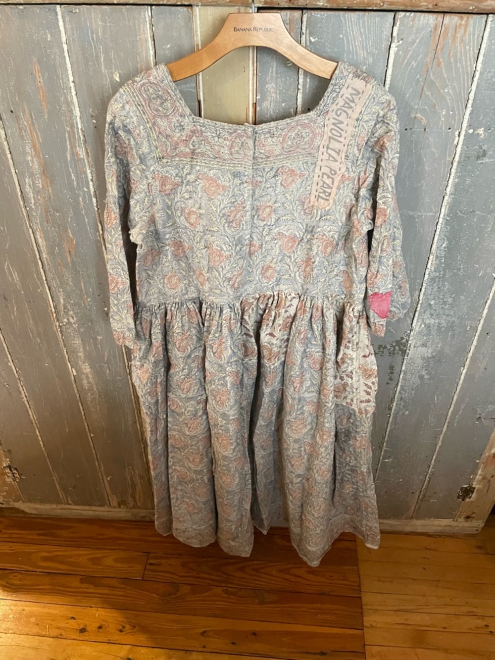 Magnolia Pearl Boho Heart Patch Floral Dress in Dusty Pink and Gray - Picture 7 of 8
